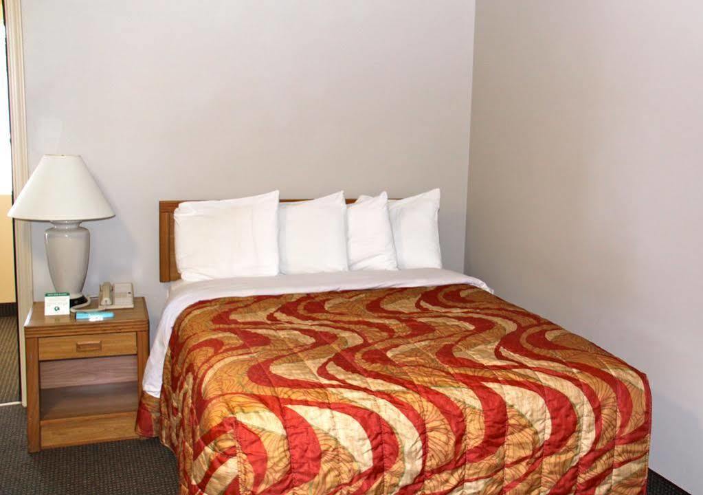 פורטלנד Aladdin Inn And Suites מראה חיצוני תמונה